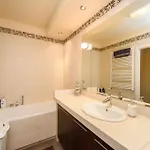 Podrozniczy Apartament Od Dziedzinca, Parking, Rynek 700 M * Breslavia